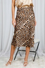 Load image into Gallery viewer, Tiana Leopard Printed Satin Skirt