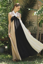 Load image into Gallery viewer, Boho Pleated Maxi Dress