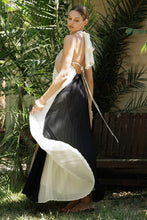 Load image into Gallery viewer, Boho Pleated Maxi Dress