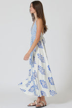 Load image into Gallery viewer, Lyan Midi Dress