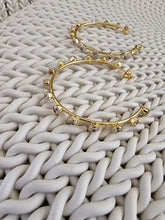 Load image into Gallery viewer, Celine Hoop