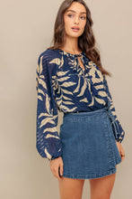 Load image into Gallery viewer, Jenny Blouse