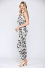 Load image into Gallery viewer, Hooded sleeveless camouflage jumpsuit