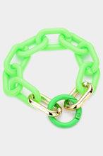 Load image into Gallery viewer, Resin Open Circle Accented Oval Link Bracelet