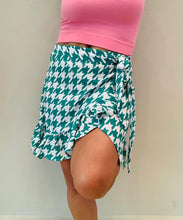 Load image into Gallery viewer, Hounds tooth Print Mini Wrap Skirt